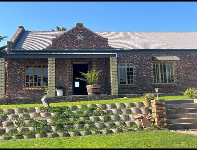3 BEDROOM HOUSE FOR SALE IN MIDDEDORP